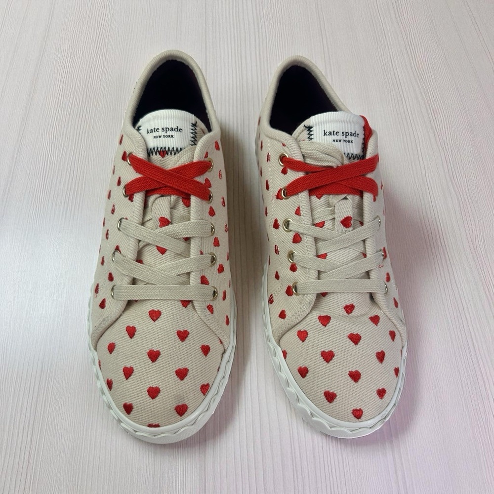 Kate Spade New York Vale Sneakers Red Heart Embroidered Canvas Shoes EUC Size 9 - Picture 2 of 16
